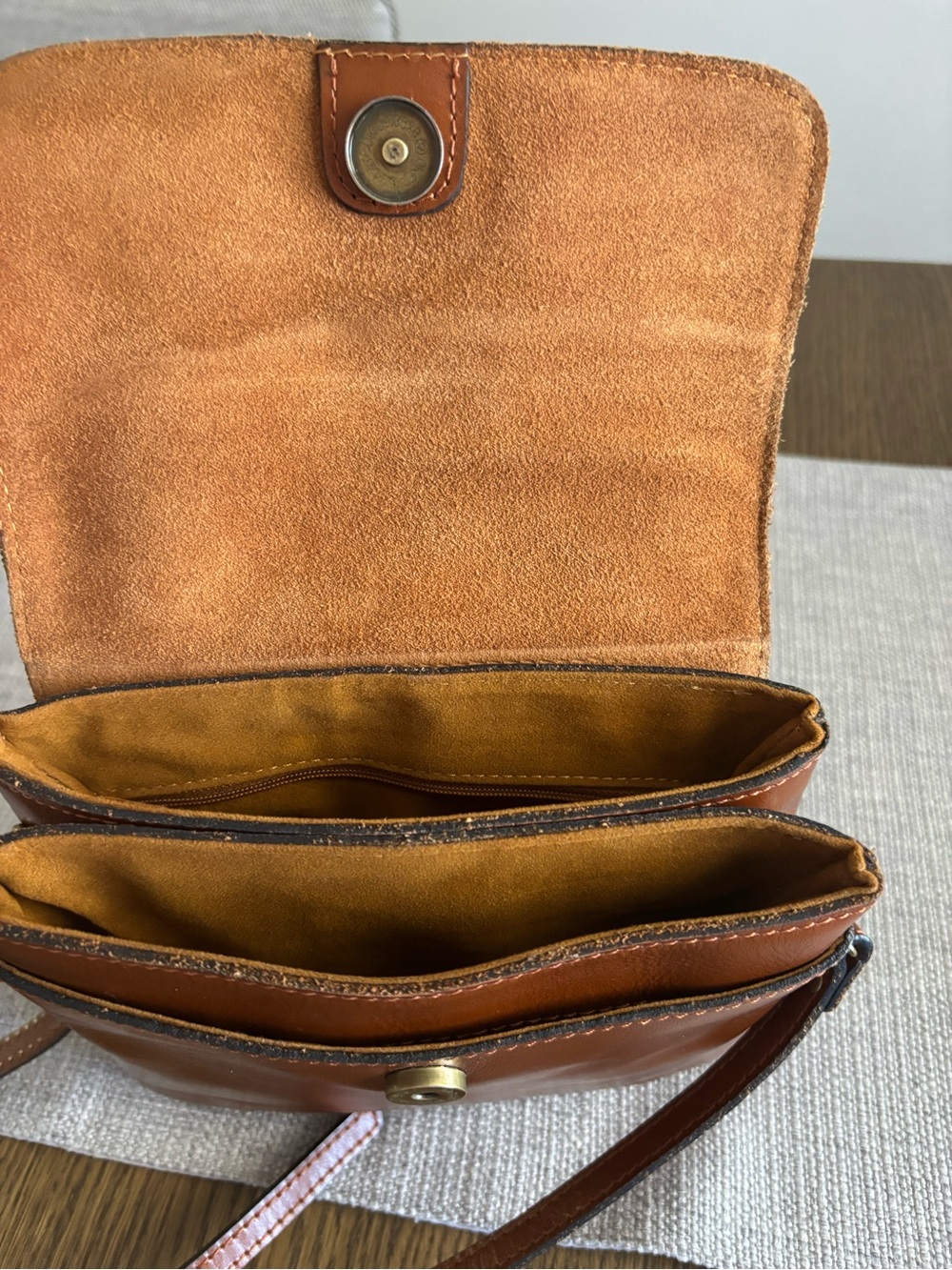 Patricia Nash Chestnut Leather Crossbody Bag - Picture 5 of 5